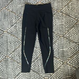 Victoria’s Secret Sport Total Knockout Reflective Leggings Sz M